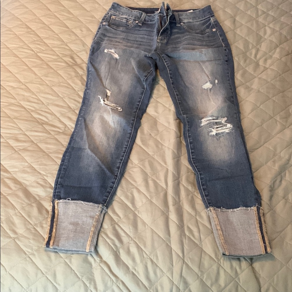 Maurices Blue Ankle Cropped Jeans with Distressed Style